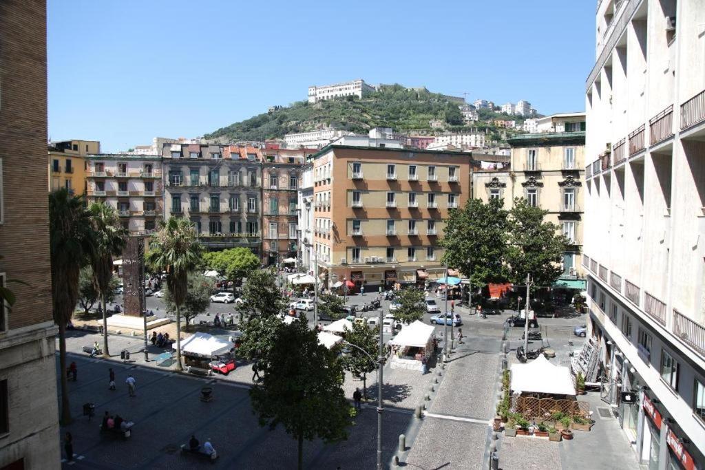 Boutique Hotel Piazza Carita Naples Exterior photo