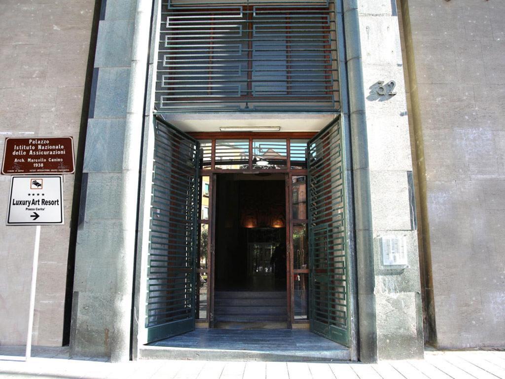 Boutique Hotel Piazza Carita Naples Exterior photo
